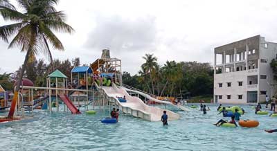 Children from SDET enjoying a visit to the Athisayam water park, which was made possible by a generous donation from Mrs. Irene Roddam